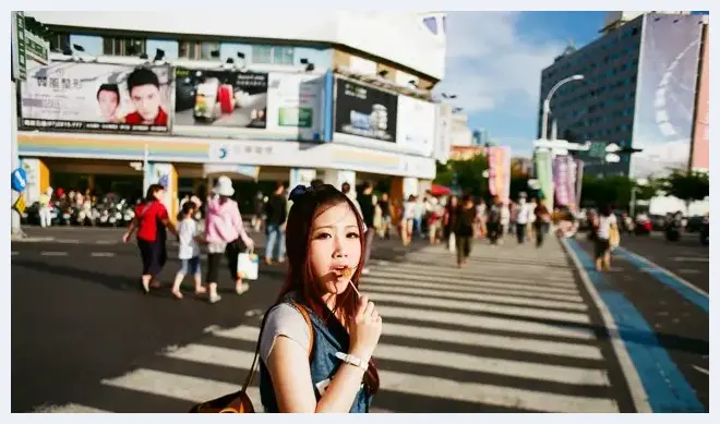 教你如何拍出美少女写真的陌生感 | 人物摄影