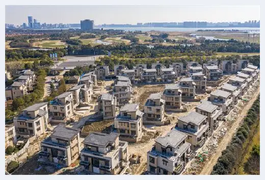 自建房资料 | 电线杆在青龙位好吗？房后立电线杆有影响吗？ | 自建房资料