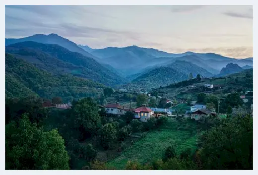 自建房 | 关于在农村建房的法律法规的介绍，不按法律法规建房会怎样？ | 自建房