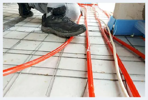 自建房学堂 | 马桶上满水又自动漏水咋回事？马桶漏水的具体原因有哪些？ | 自建房学堂