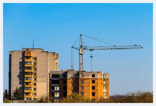 自建房学堂 | 农村自建房厕所地板砖的正确填缝步骤以及注意事项介绍！ | 自建房学堂