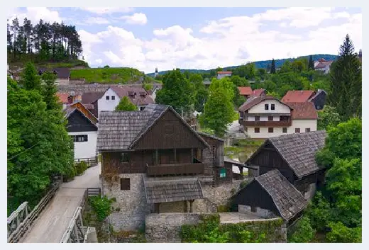 自建房百科 | ​湖南贫困村摘帽变身“全国乡村旅游重点村”，致富密码竟是它！ | 自建房百科