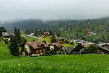 自建房知识 | 庙的遗址上能盖房子住人吗？莫忽视盖房子风水禁忌