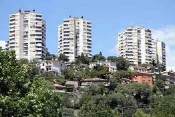 自建房百科 | 如何让你家的装修显的更高档，实木家具与地板搭配来助攻