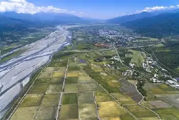 自建房学堂 | 农村的平顶房屋顶下雨天担心水排不出？不如来学几个排水方法！